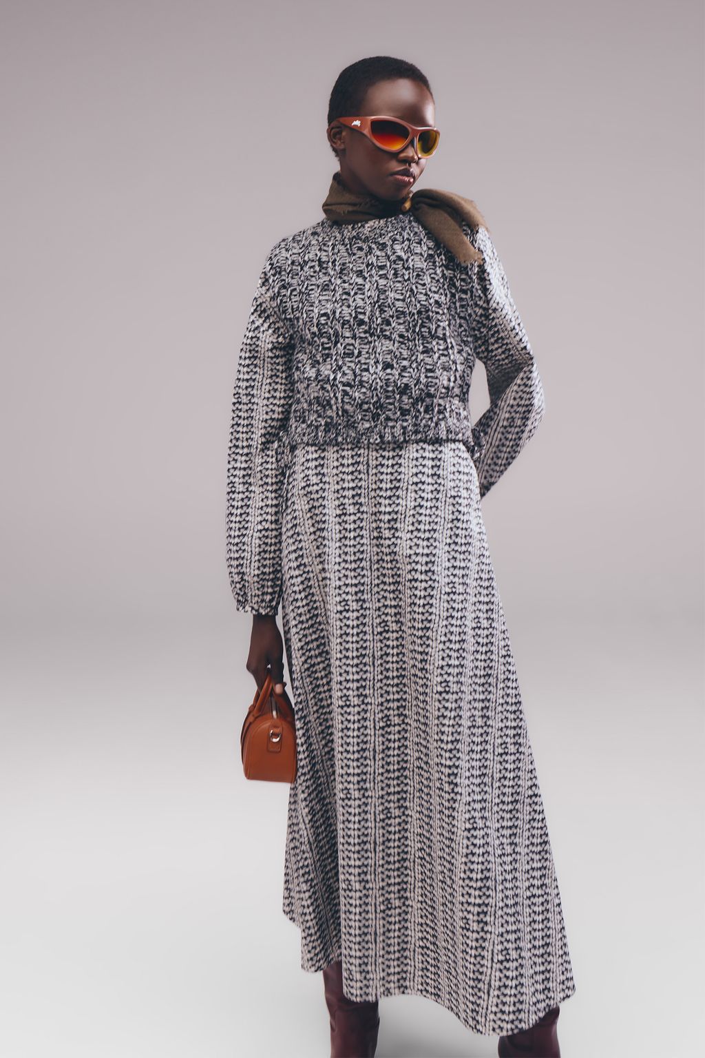 Fashion Week Paris Fall/Winter 2025 look 62 from the Longchamp collection womenswear