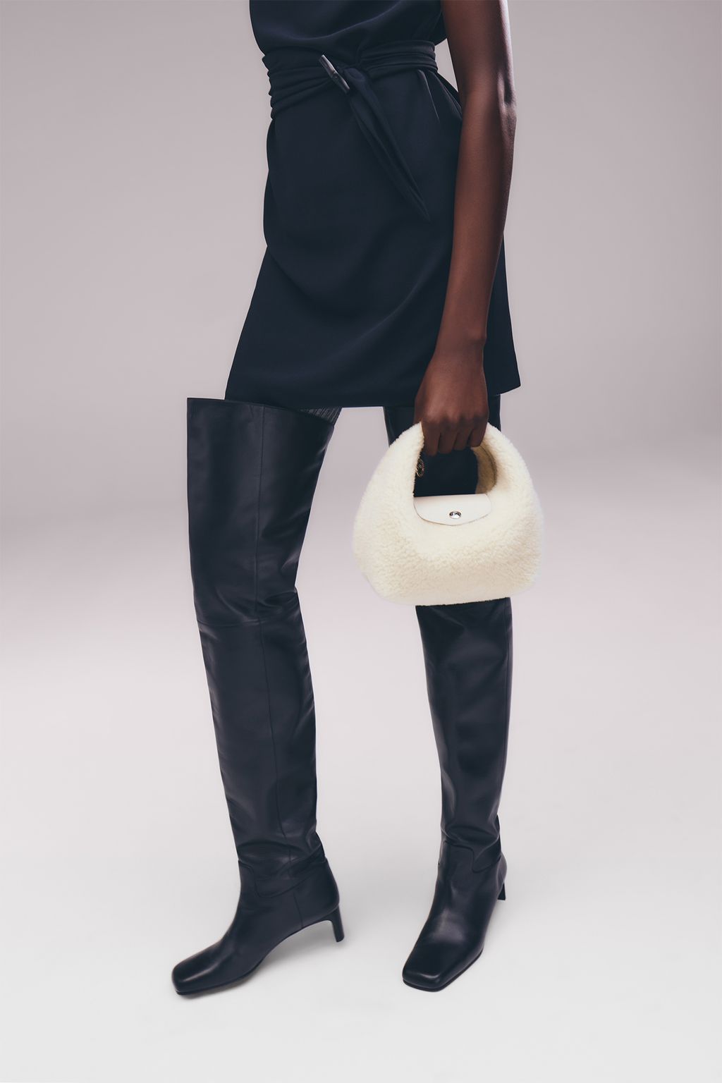 Fashion Week Paris Fall/Winter 2025 look 68 from the Longchamp collection womenswear