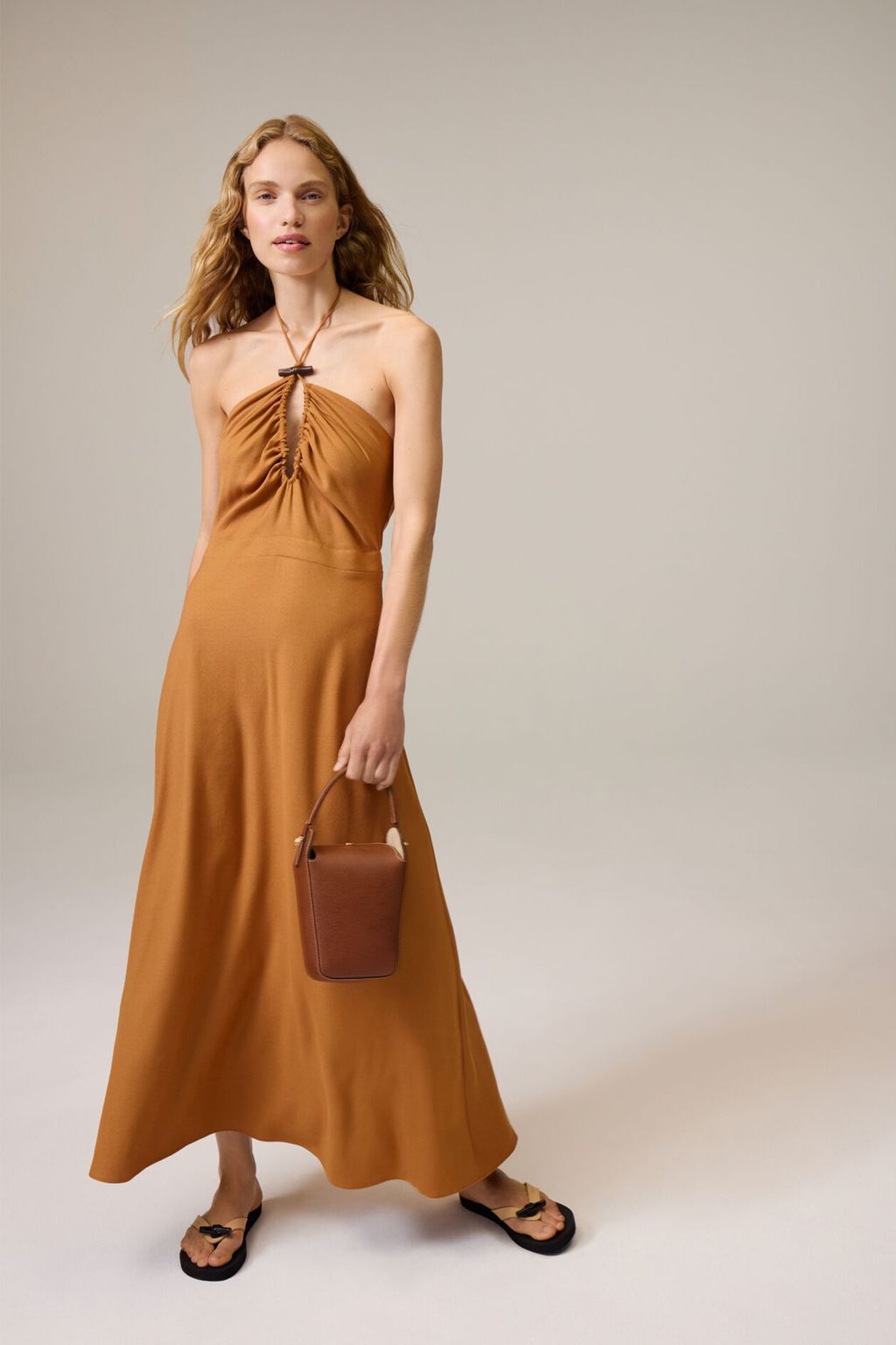 Fashion Week Paris Spring/Summer 2026 look 32 from the Longchamp collection womenswear