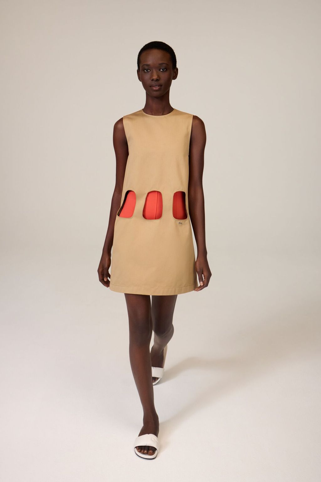 Fashion Week Paris Spring/Summer 2026 look 33 from the Longchamp collection womenswear