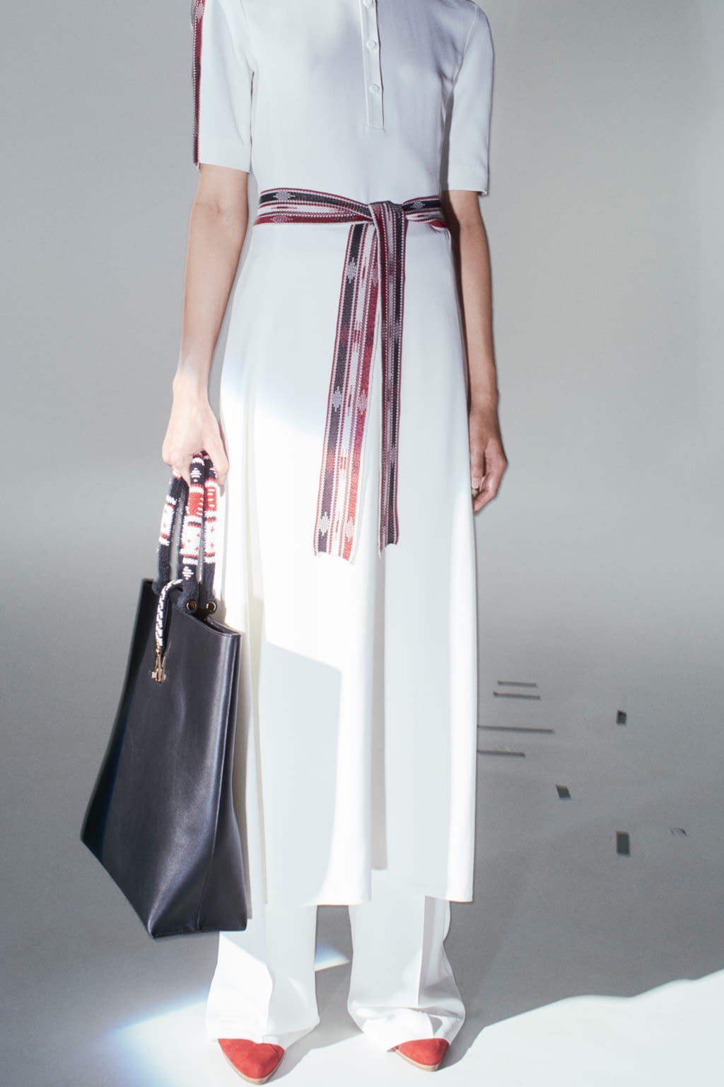 Fashion Week New York Resort 2019 look 15 from the Gabriela Hearst collection womenswear