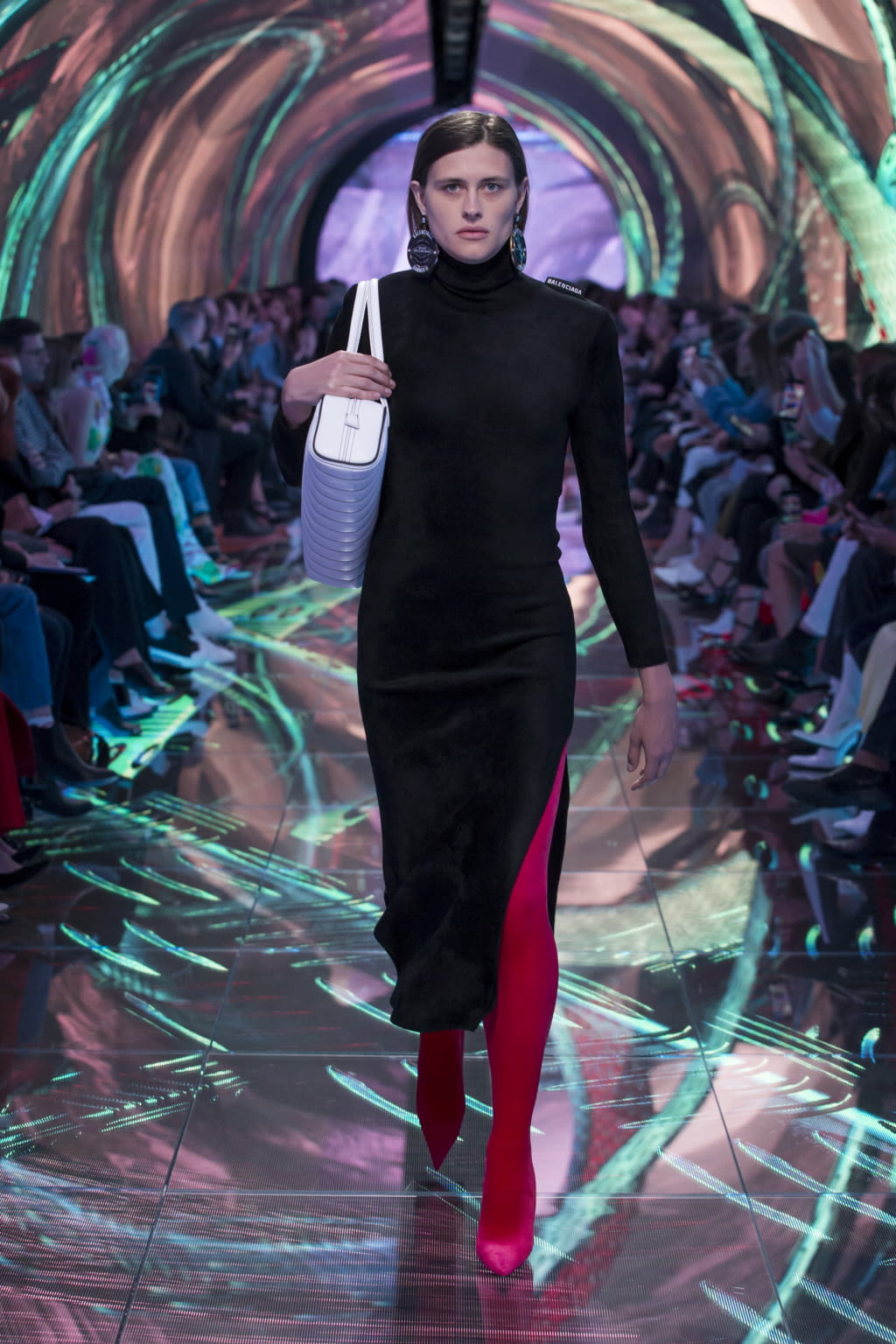 Fashion Week Paris Spring/Summer 2019 look 15 from the Balenciaga collection 女装