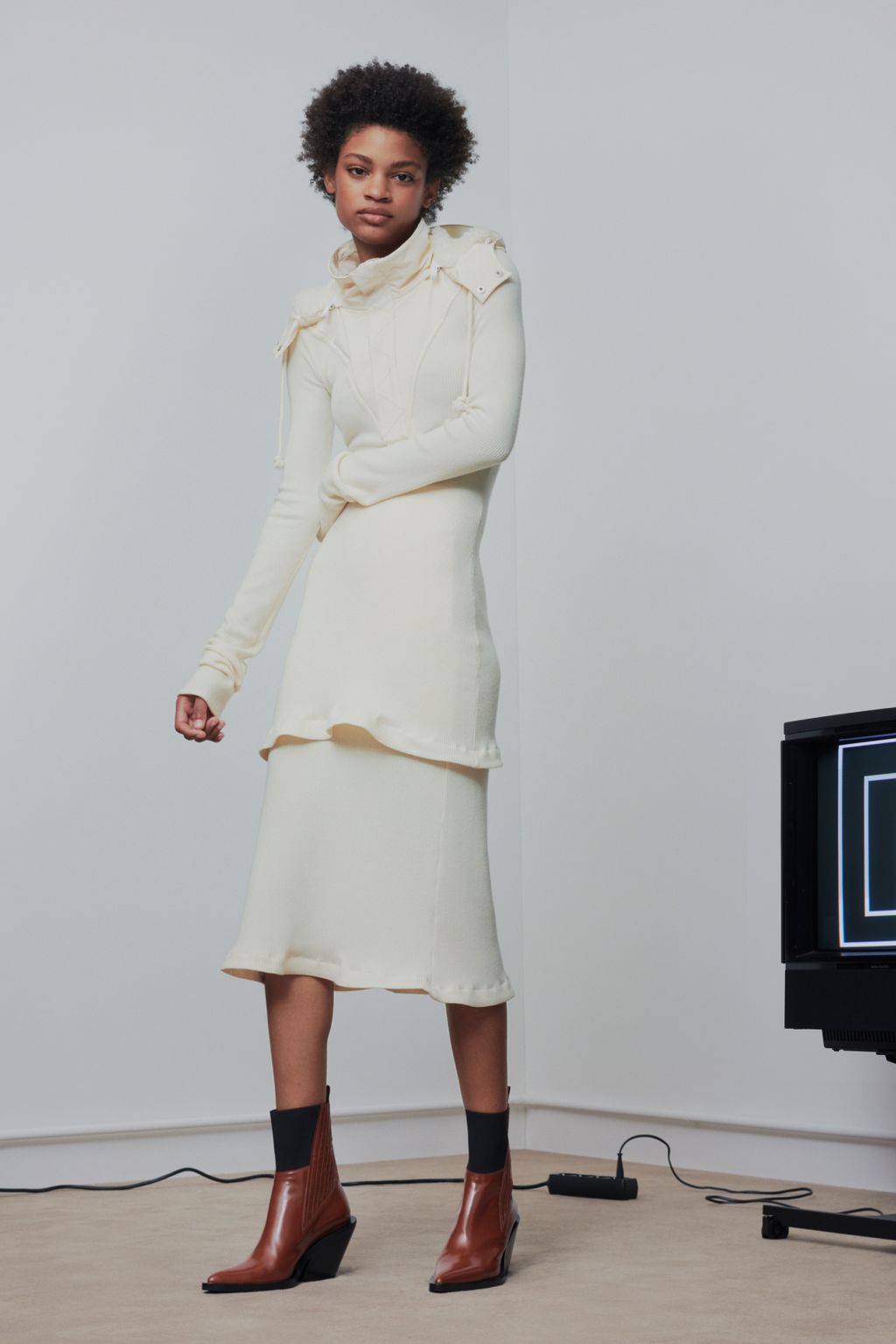 Fashion Week Paris Pre-Fall 2018 look 15 from the Rabanne collection womenswear