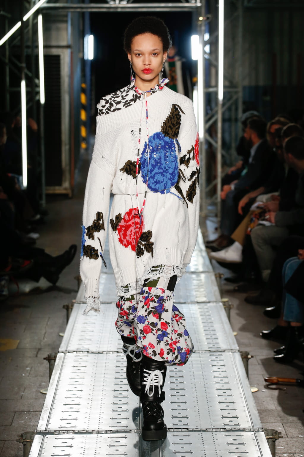 Fashion Week Milan Fall/Winter 2016 look 15 from the MSGM collection 女装