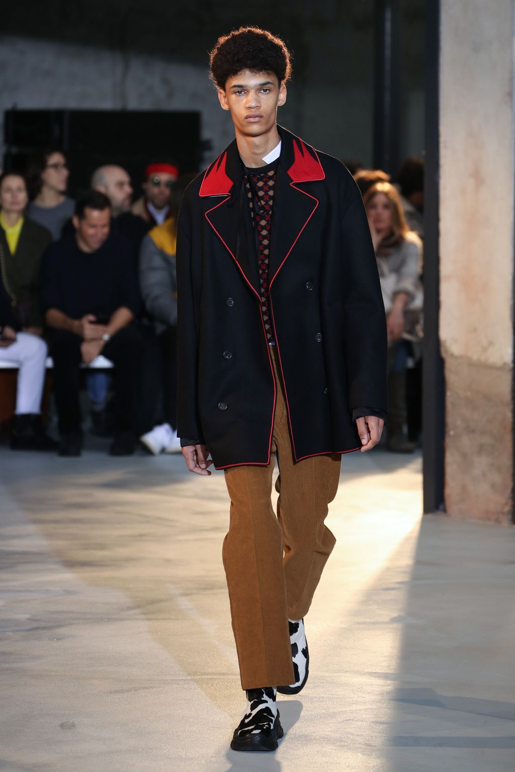 Fashion Week Milan Fall/Winter 2018 look 15 from the N°21 collection menswear
