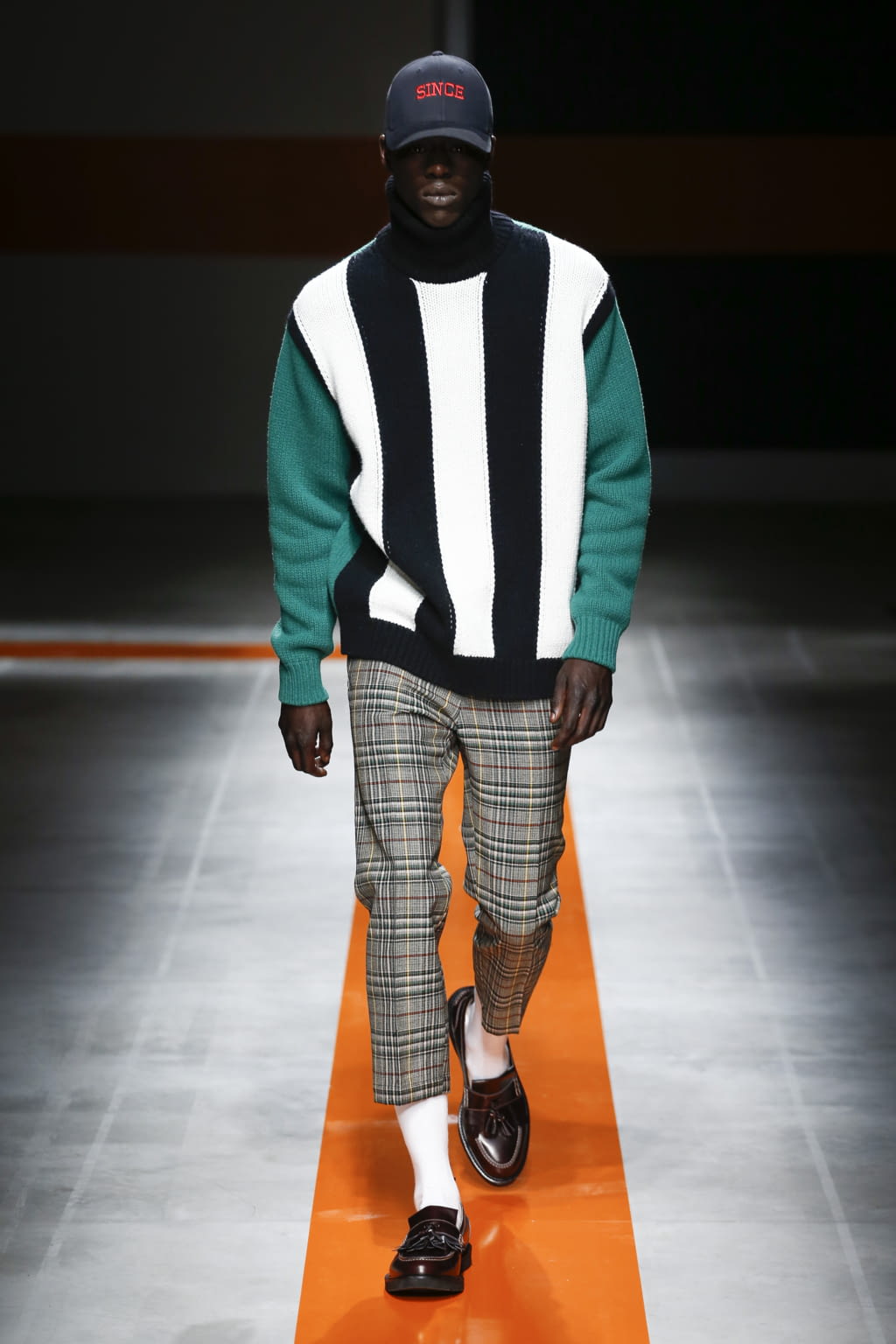 Fashion Week Milan Fall/Winter 2017 look 15 from the MSGM collection 男装