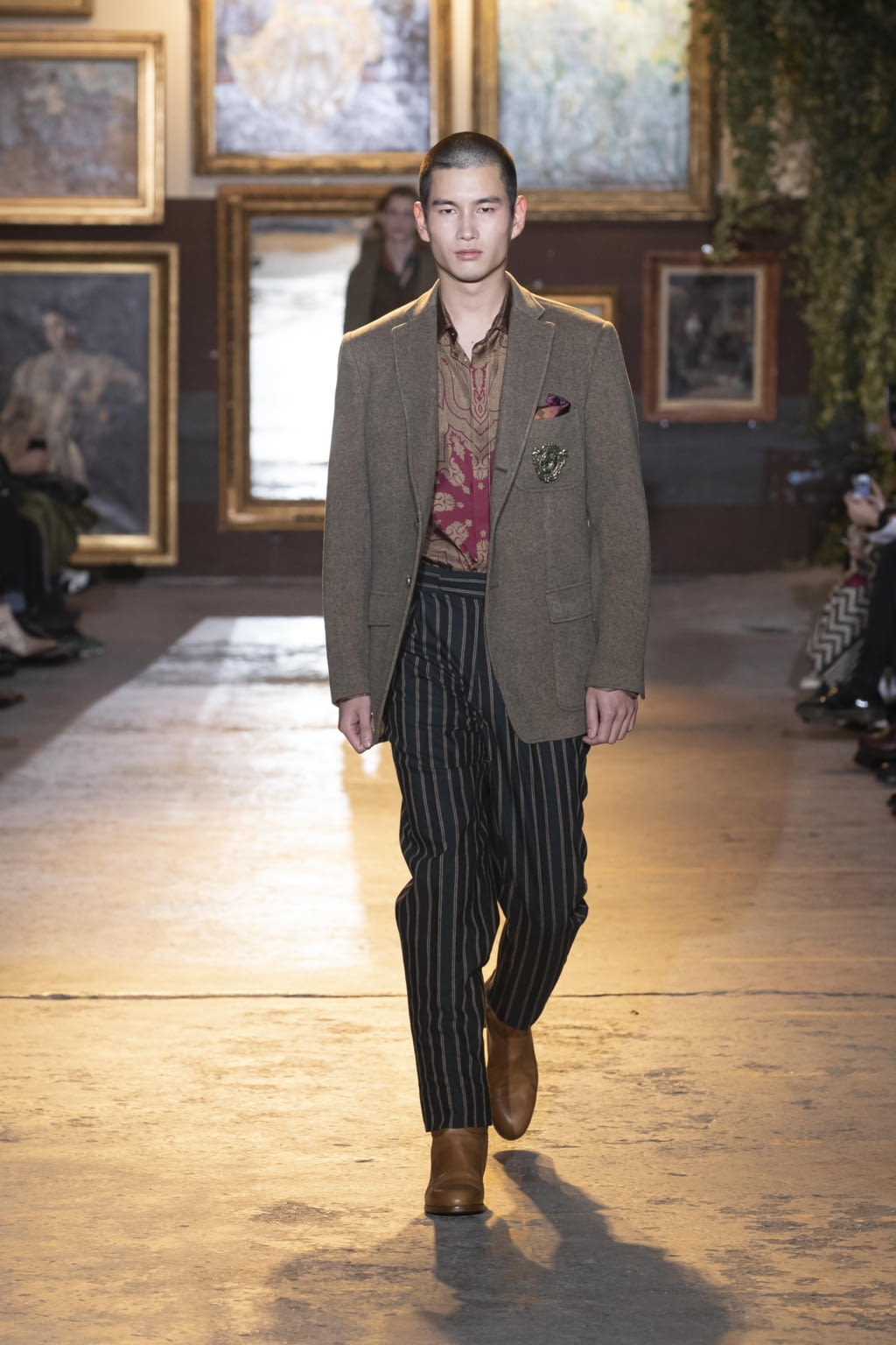 Fashion Week Milan Fall/Winter 2020 look 15 from the Etro collection menswear