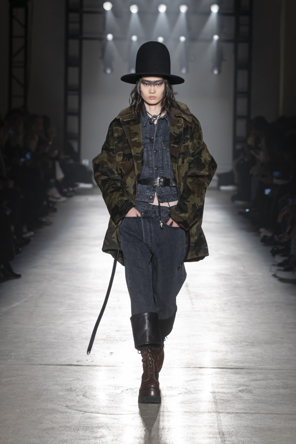 Fashion Week New York Fall/Winter 2020 look 15 from the R13 collection 女装