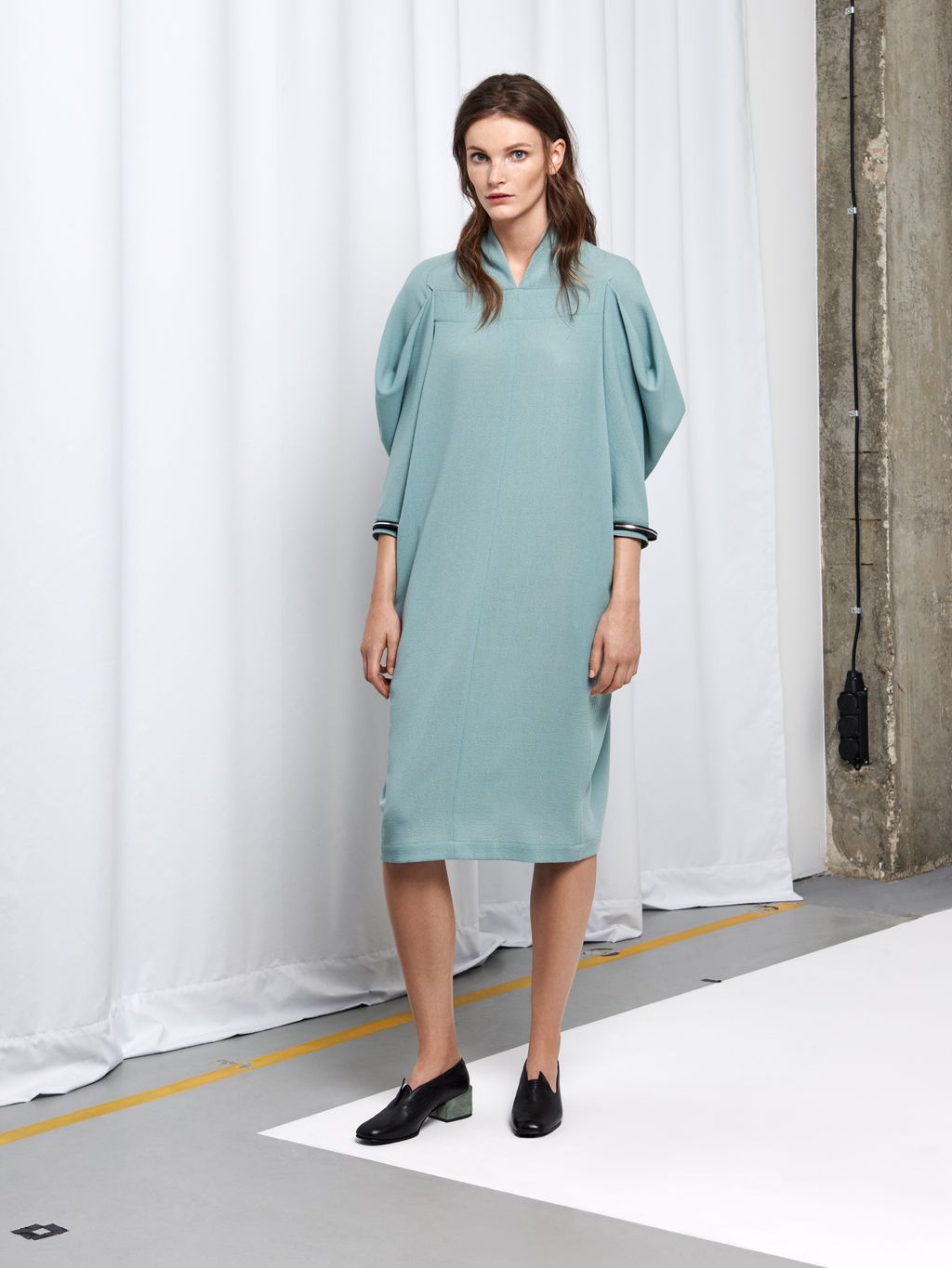 Fashion Week Paris Resort 2018 look 15 from the Nehera collection 女装