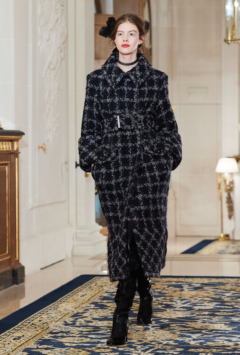 Fashion Week Paris Pre-Fall 2017 look 15 from the Chanel collection womenswear