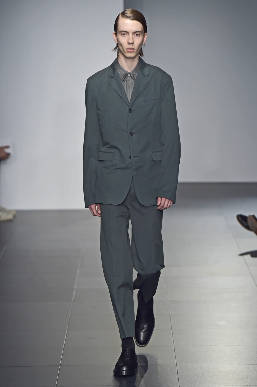 Fashion Week Milan Spring/Summer 2017 look 15 from the Jil Sander collection menswear