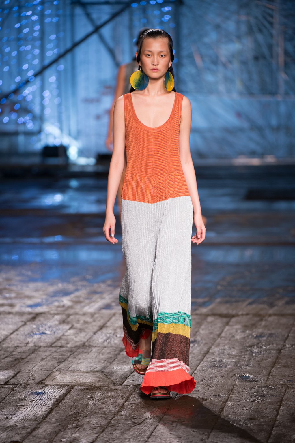Fashion Week Milan Spring/Summer 2017 look 15 from the Missoni collection 女装