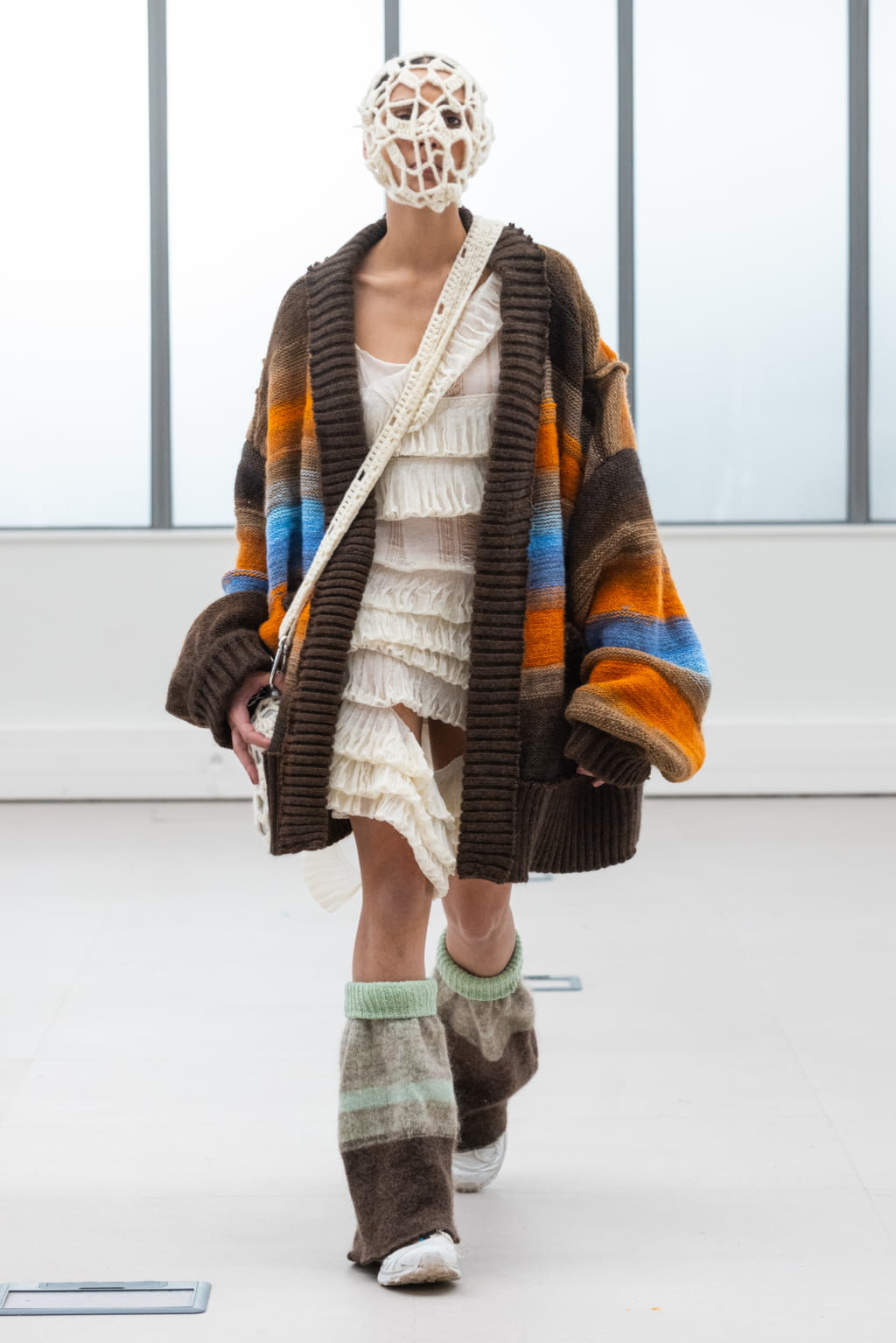 Fashion Week Paris Fall/Winter 2022 look 156 from the IFM PARIS collection womenswear