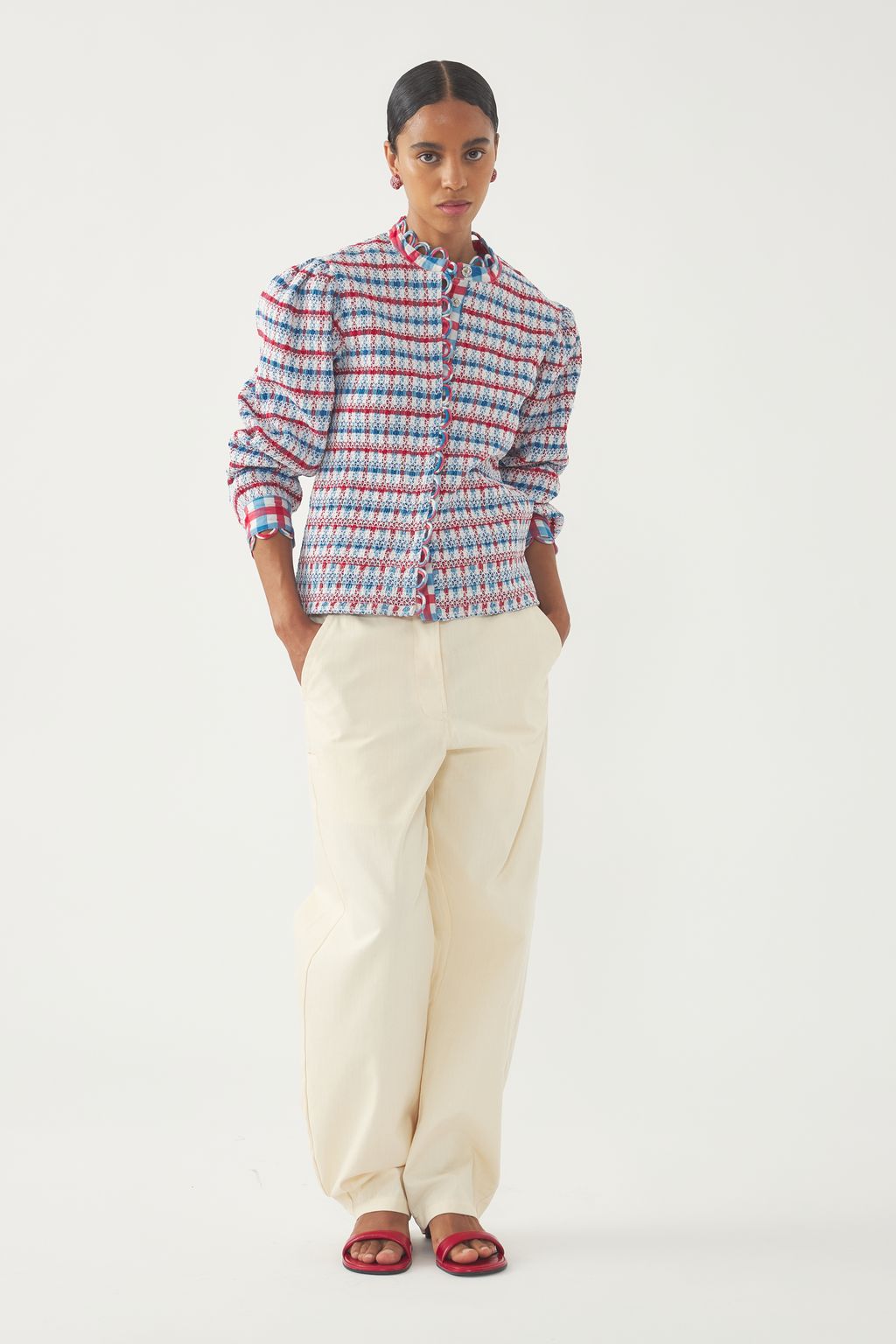 Fashion Week Paris Spring/Summer 2025 look 15 from the Antik Batik collection womenswear