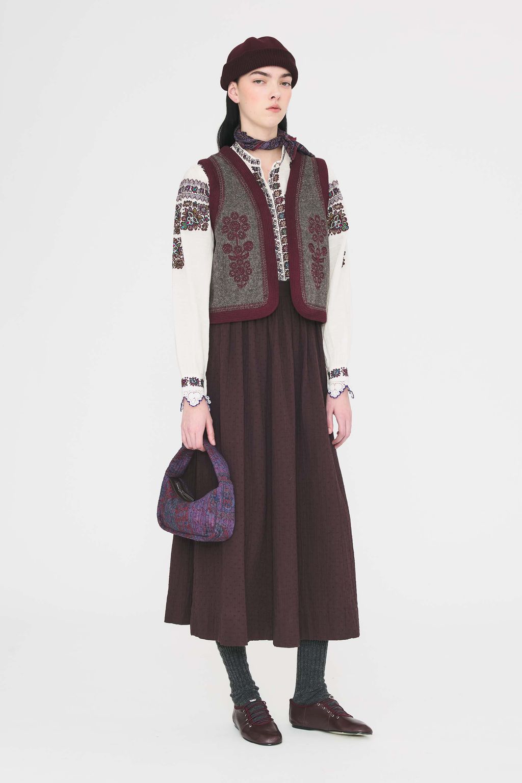 Fashion Week Paris Fall/Winter 2025 look 15 de la collection Antik Batik womenswear