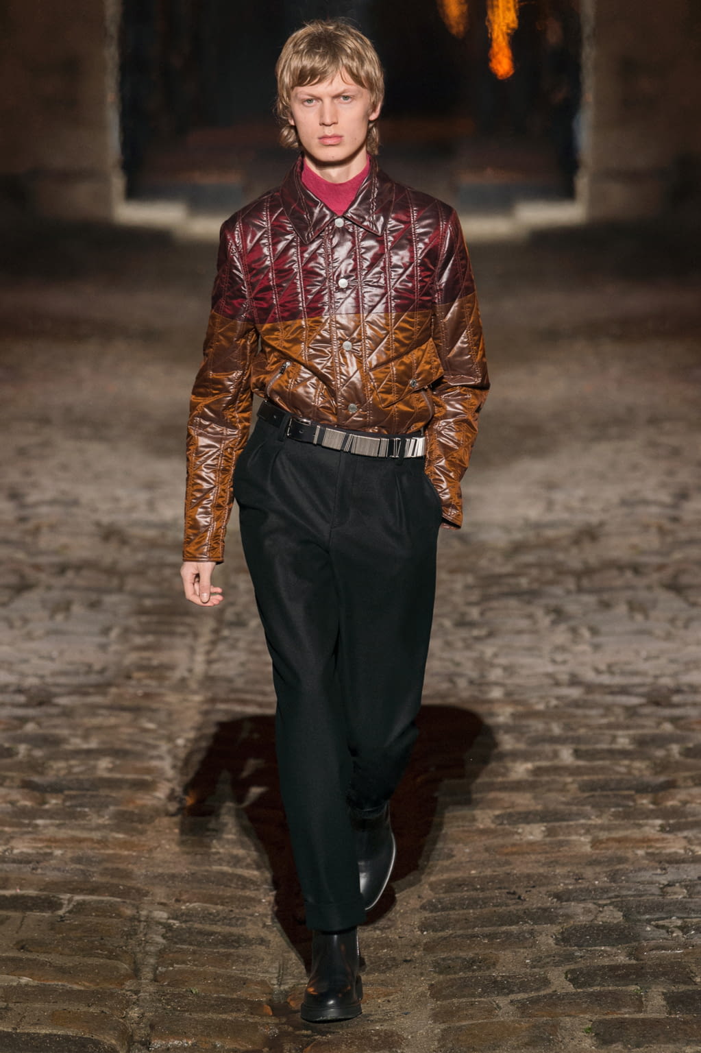 Fashion Week Paris Fall/Winter 2018 look 15 from the Hermès collection 男装