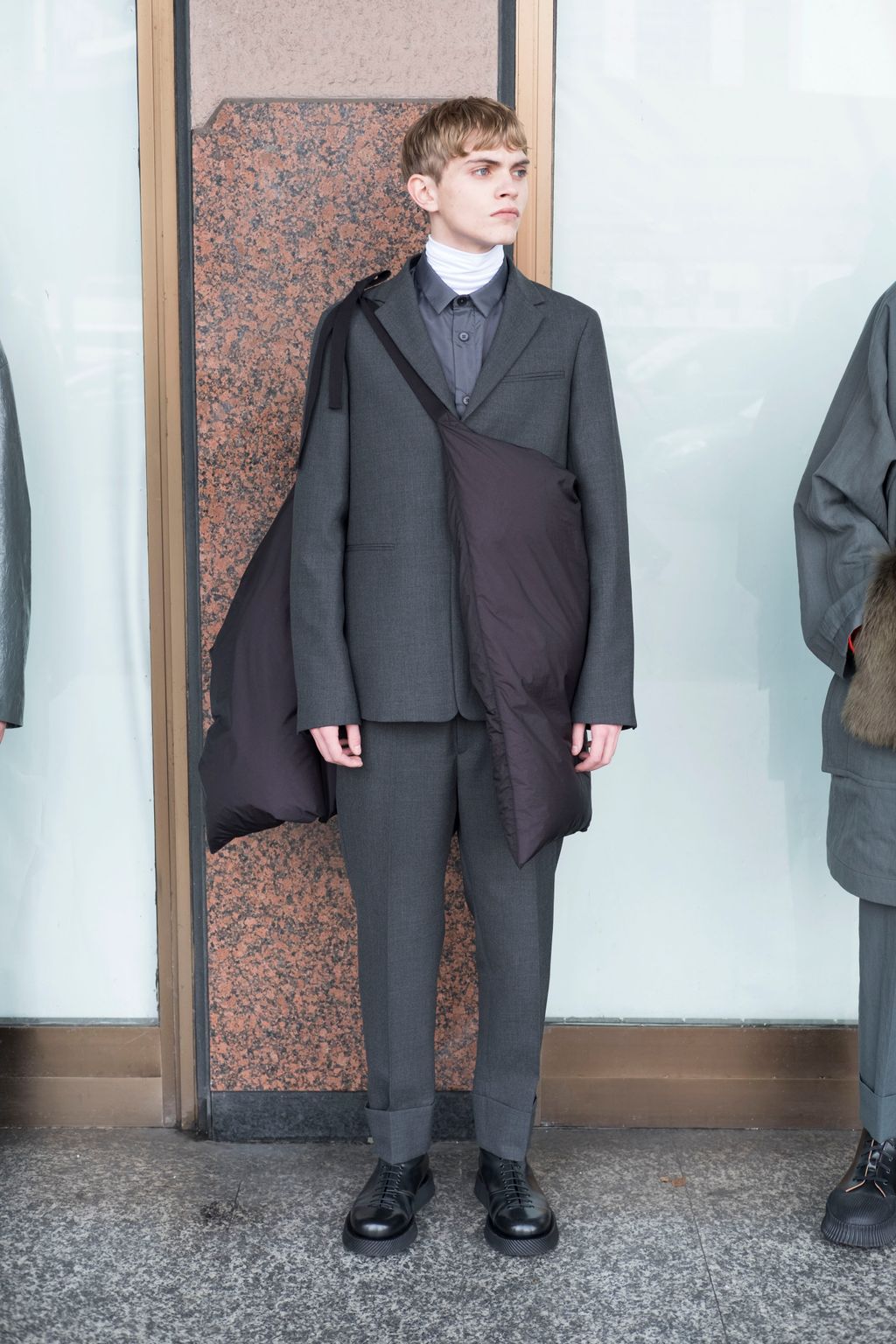 Fashion Week Paris Fall/Winter 2018 look 16 from the Jil Sander collection menswear