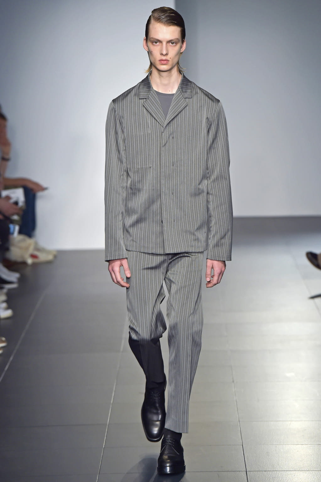 Fashion Week Milan Spring/Summer 2017 look 16 from the Jil Sander collection menswear
