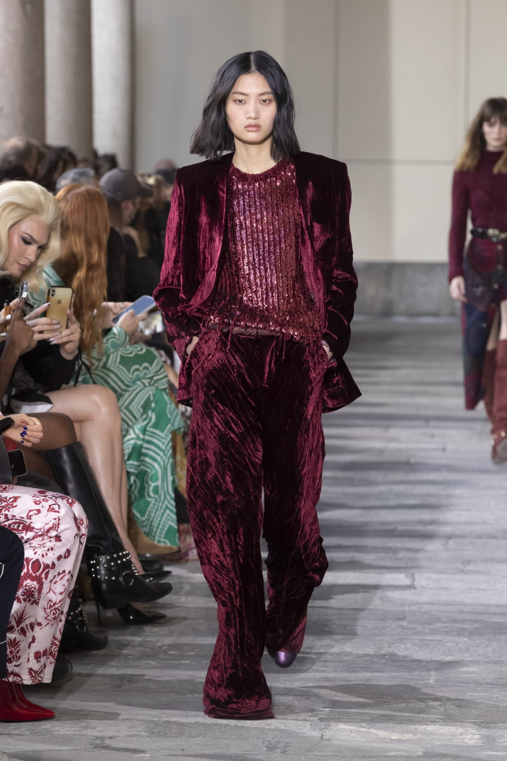 Fashion Week Milan Fall/Winter 2022 look 16 from the Etro collection 女装