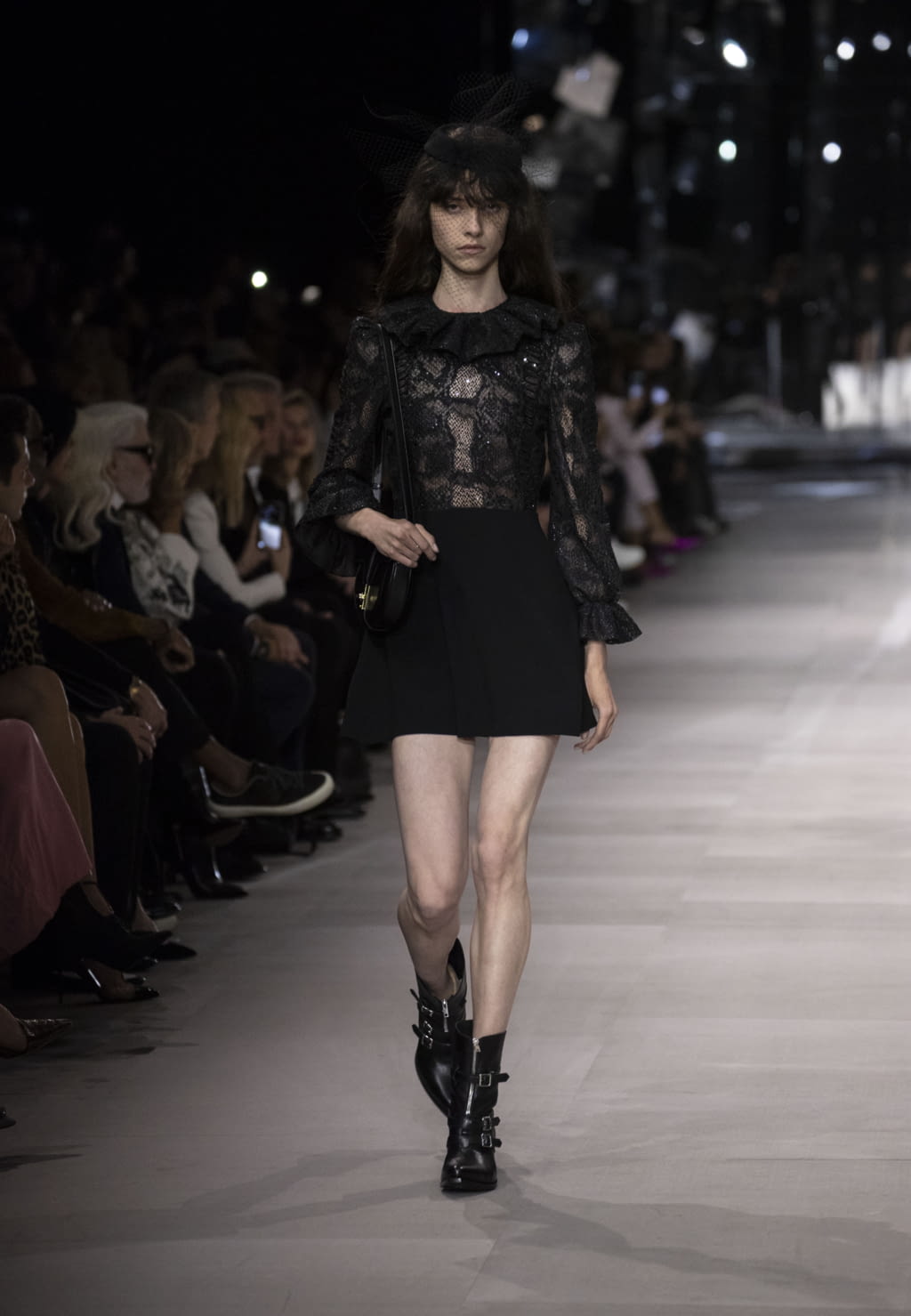 Fashion Week Paris Spring/Summer 2019 look 16 de la collection Celine womenswear