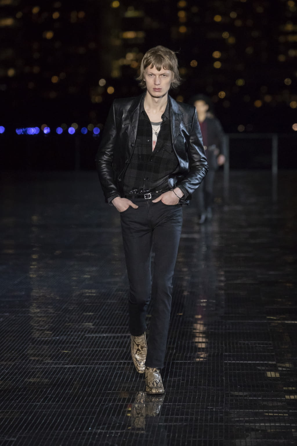 Fashion Week New York Spring/Summer 2019 look 16 from the Saint Laurent collection menswear
