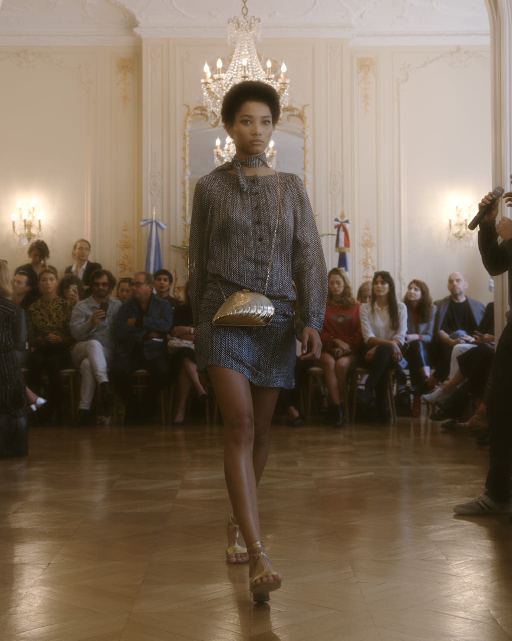 Fashion Week Paris Spring/Summer 2018 look 16 from the Vanessa Seward collection womenswear