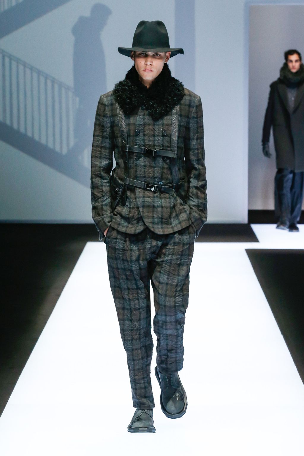 Fashion Week Milan Fall/Winter 2017 look 16 de la collection Emporio Armani menswear