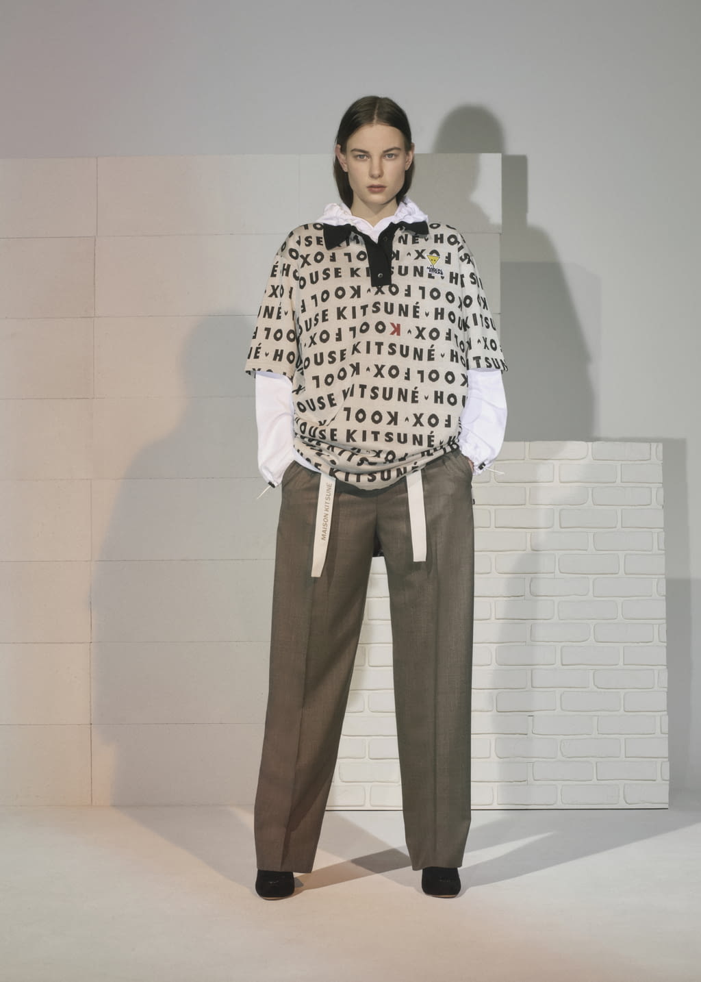 Fashion Week Paris Fall/Winter 2019 look 16 from the Maison Kitsuné collection womenswear