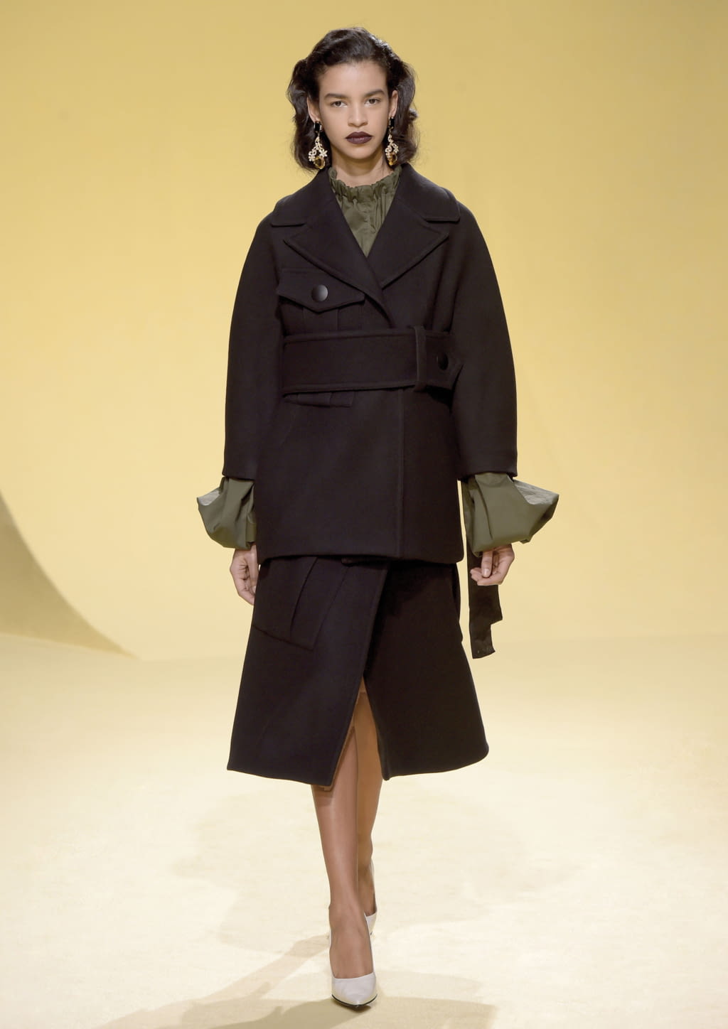 Fashion Week Milan Fall/Winter 2016 look 16 from the Marni collection 女装
