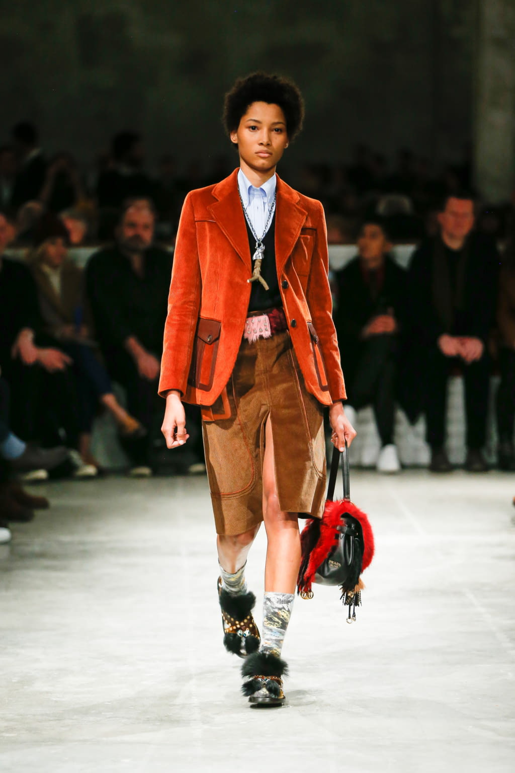 Fashion Week Milan Fall/Winter 2017 look 16 from the Prada collection 男装