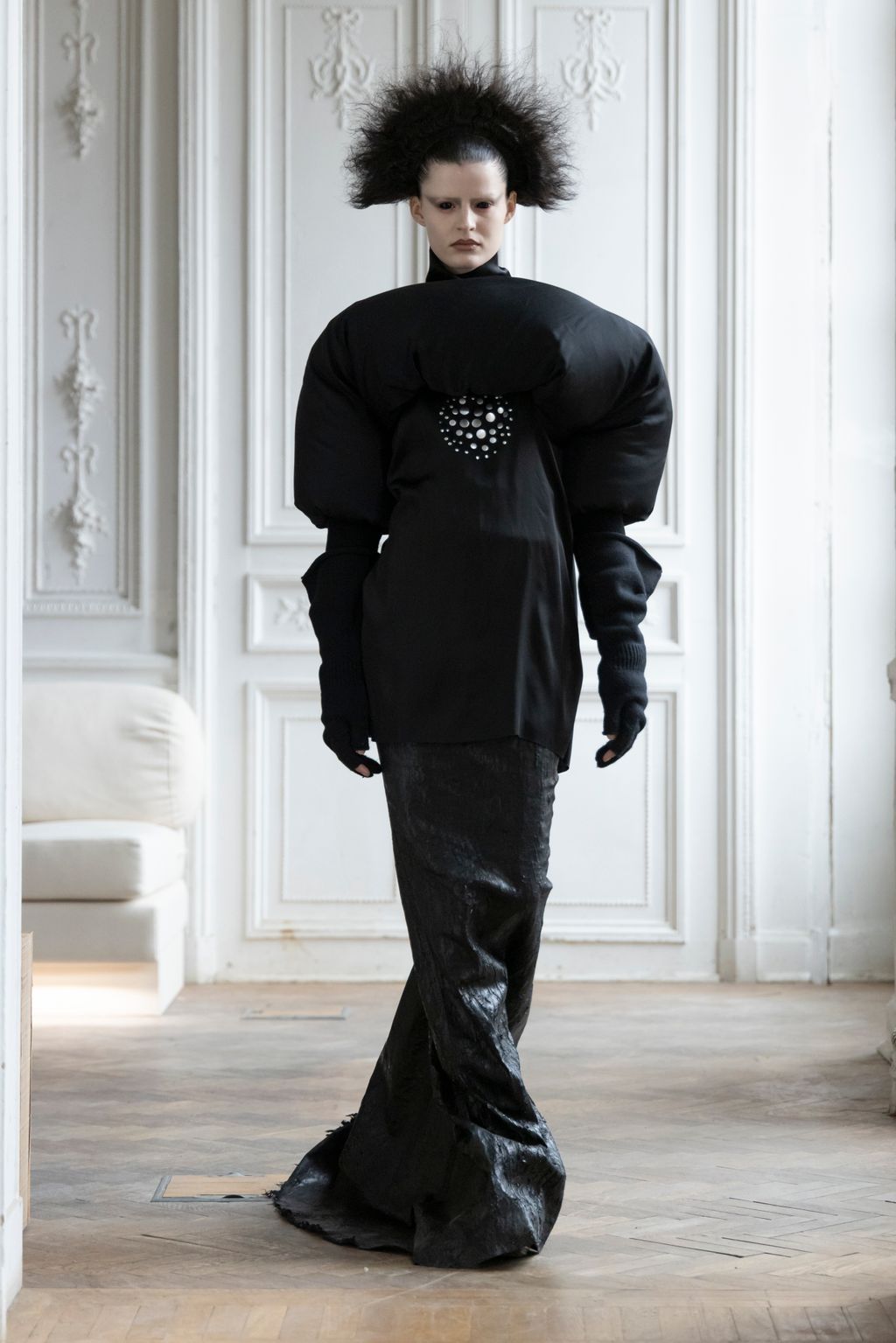 Fashion Week Paris Fall/Winter 2024 look 17 de la collection Rick Owens womenswear