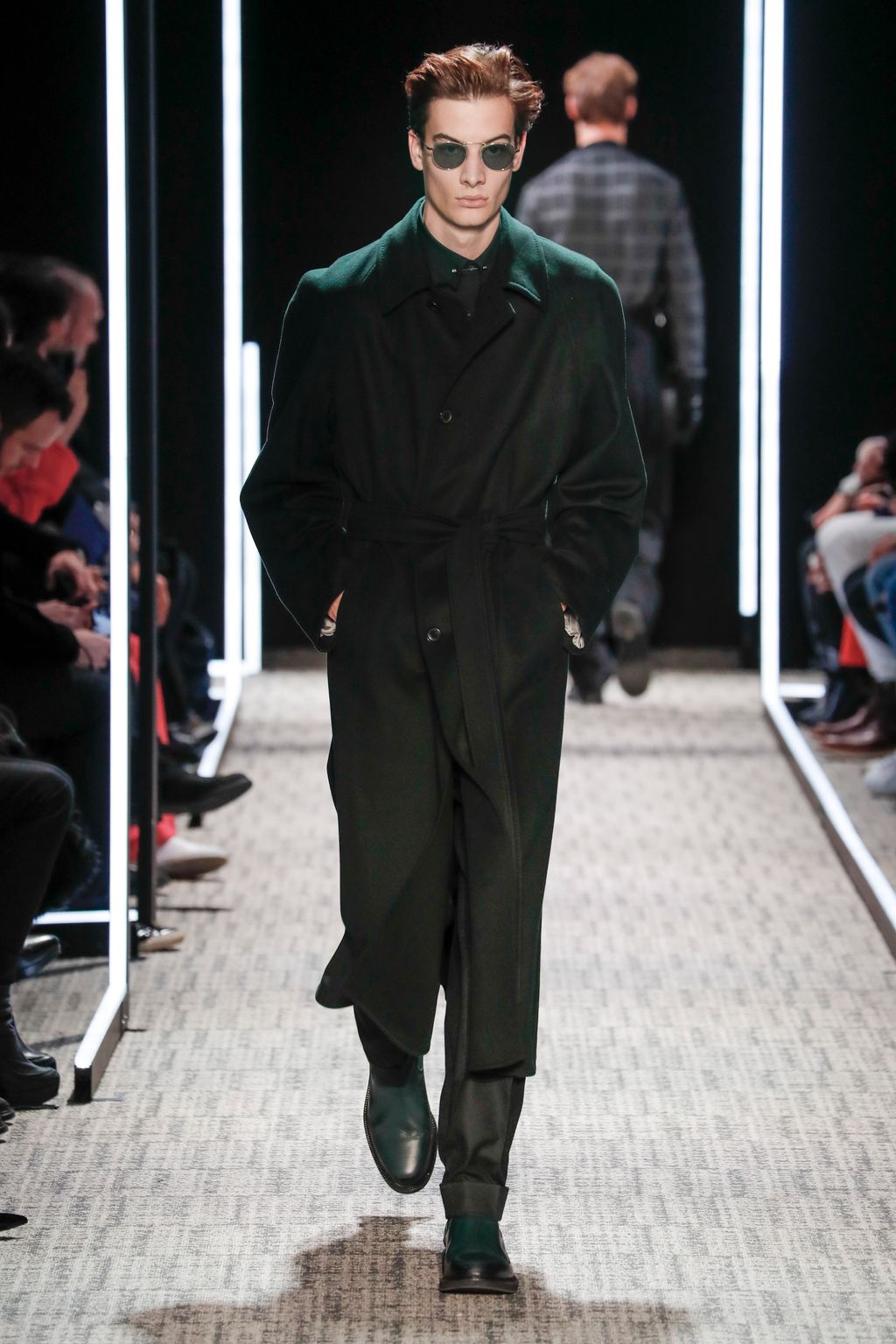 Fashion Week Paris Fall/Winter 2017 look 17 from the Cerruti 1881 collection menswear