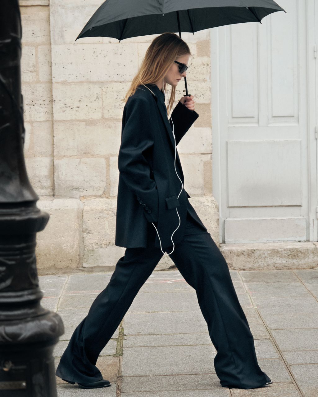 Fashion Week Paris Fall/Winter 2025 look 17 from the Barbara Bui collection womenswear