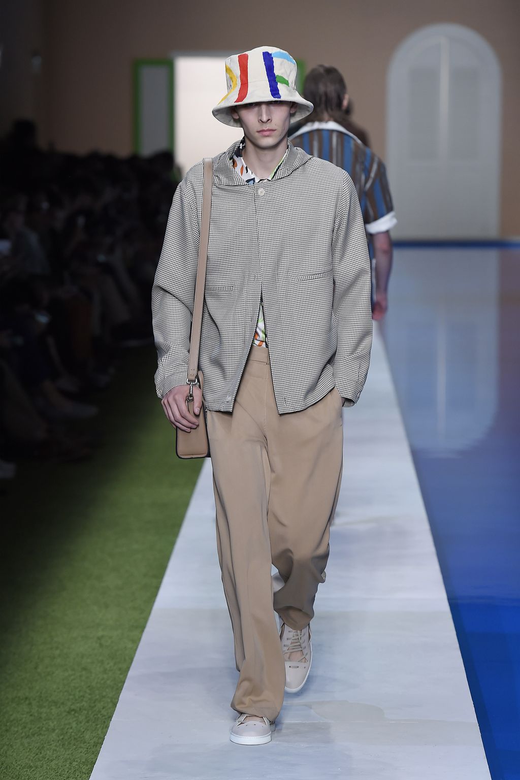 Fashion Week Milan Spring/Summer 2017 look 17 from the Fendi collection menswear