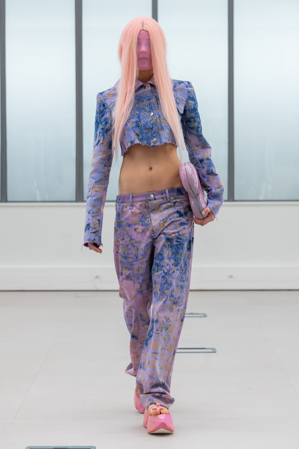 Fashion Week Paris Fall/Winter 2022 look 170 from the IFM PARIS collection womenswear