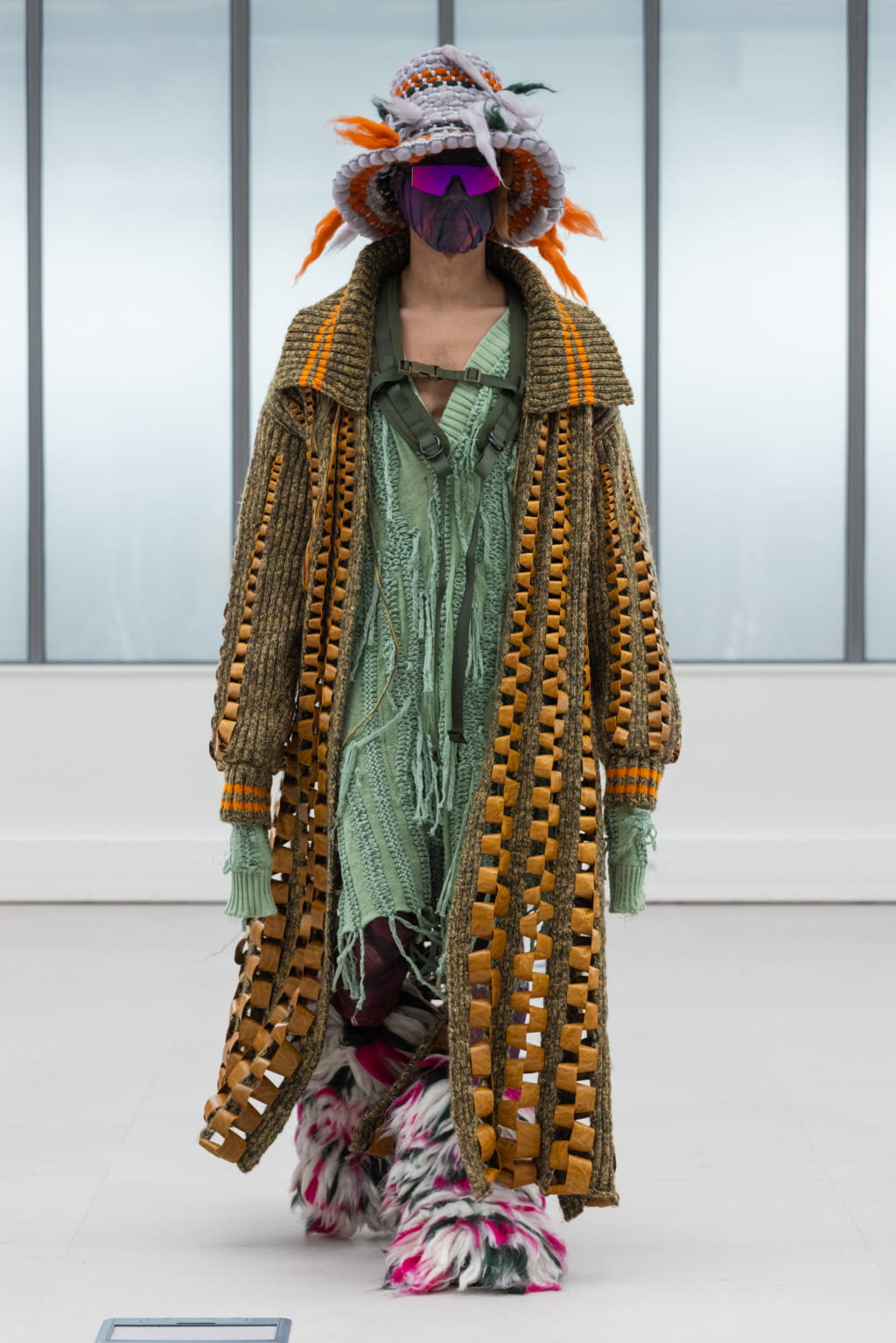 Fashion Week Paris Fall/Winter 2022 look 173 from the IFM PARIS collection womenswear