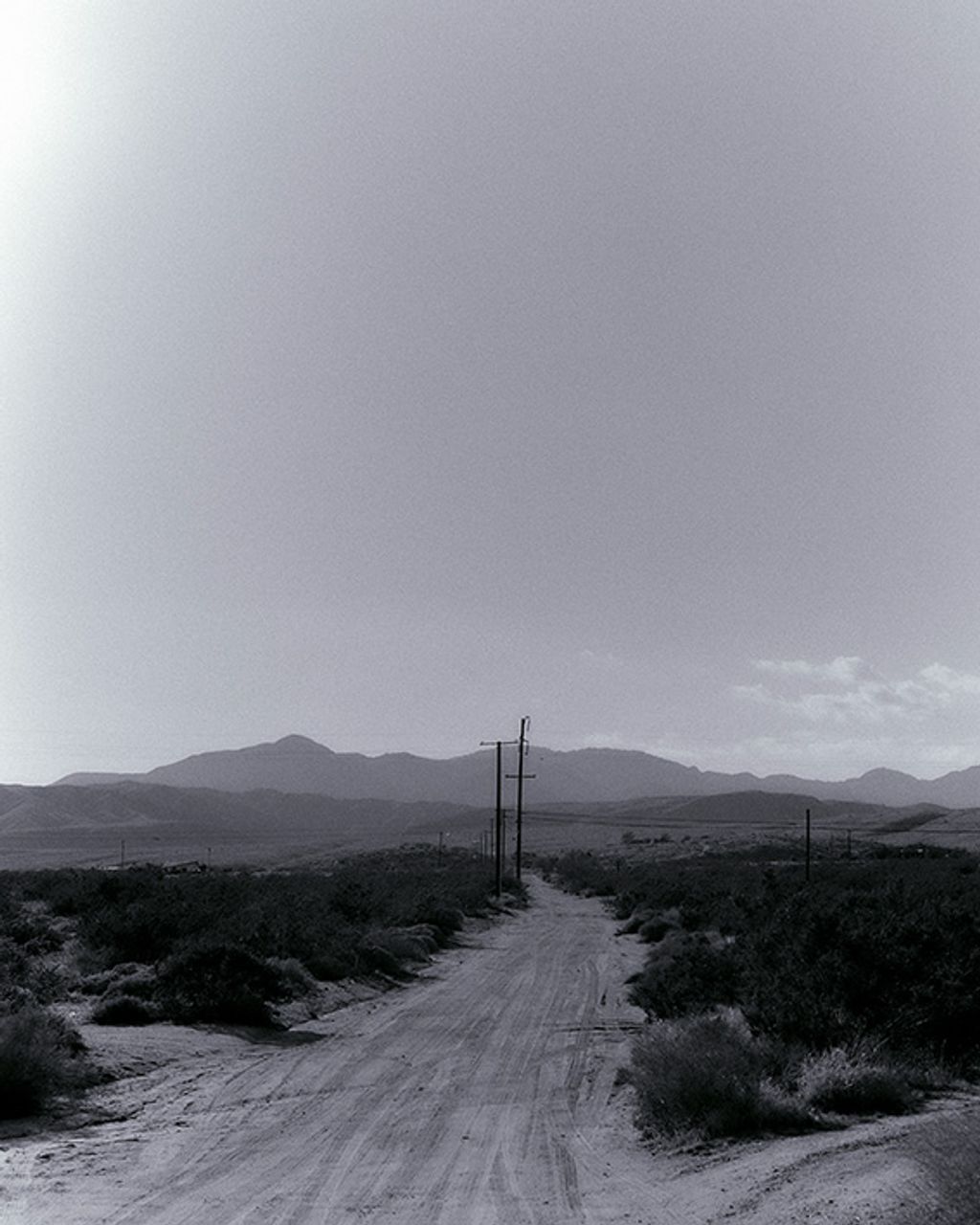 Fashion Week Paris Fall/Winter 2024 look 17 from the Birkenstock 1774 collection menswear accessories