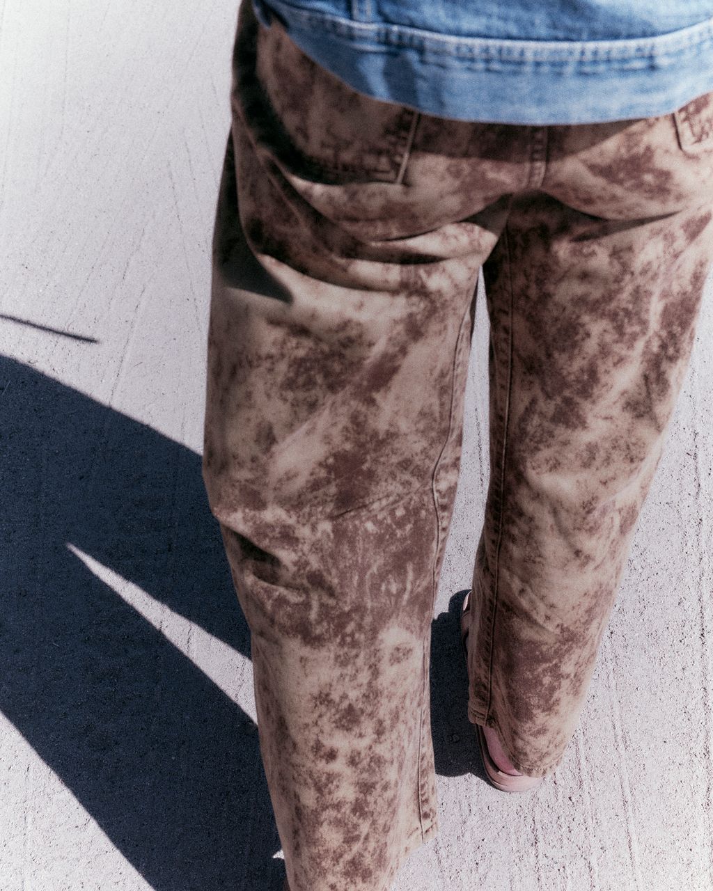 Fashion Week Paris Fall/Winter 2024 look 87 from the Birkenstock 1774 collection womenswear accessories