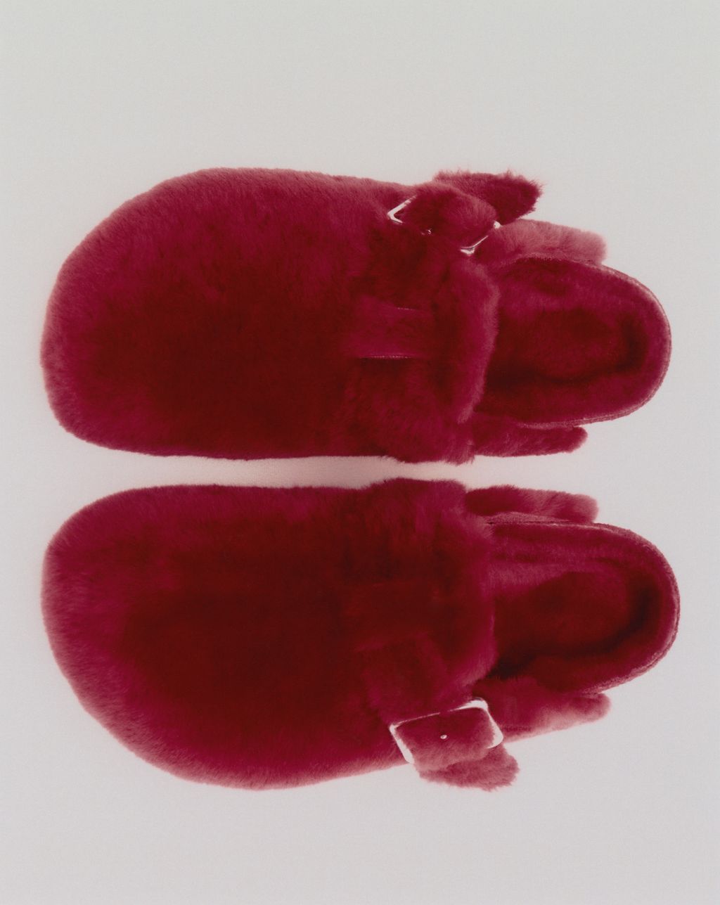 Fashion Week Paris Fall/Winter 2024 look 5 from the Birkenstock 1774 collection womenswear accessories