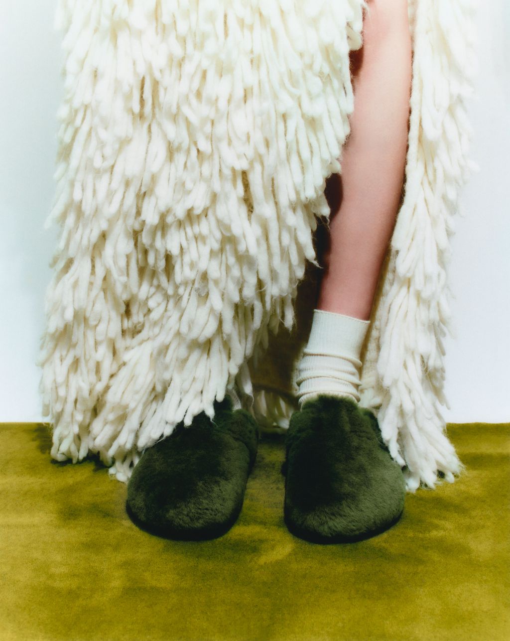 Fashion Week Paris Fall/Winter 2024 look 7 from the Birkenstock 1774 collection womenswear accessories