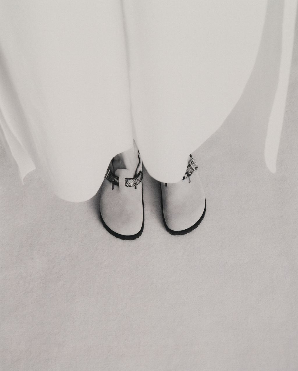 Fashion Week Paris Fall/Winter 2024 look 112 from the Birkenstock 1774 collection womenswear accessories