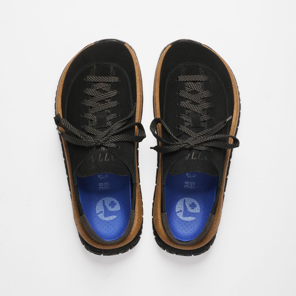 Fashion Week Paris Spring/Summer 2026 look 23 de la collection Birkenstock 1774 womenswear accessories