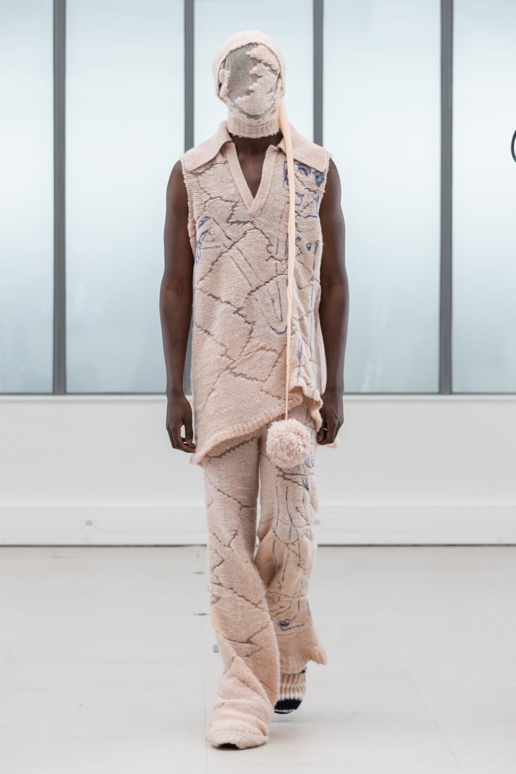 Fashion Week Paris Fall/Winter 2022 look 178 from the IFM PARIS collection womenswear