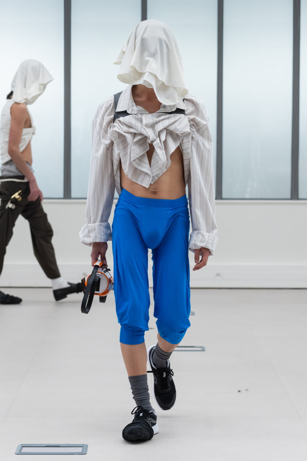 Fashion Week Paris Fall/Winter 2022 look 179 from the IFM PARIS collection womenswear