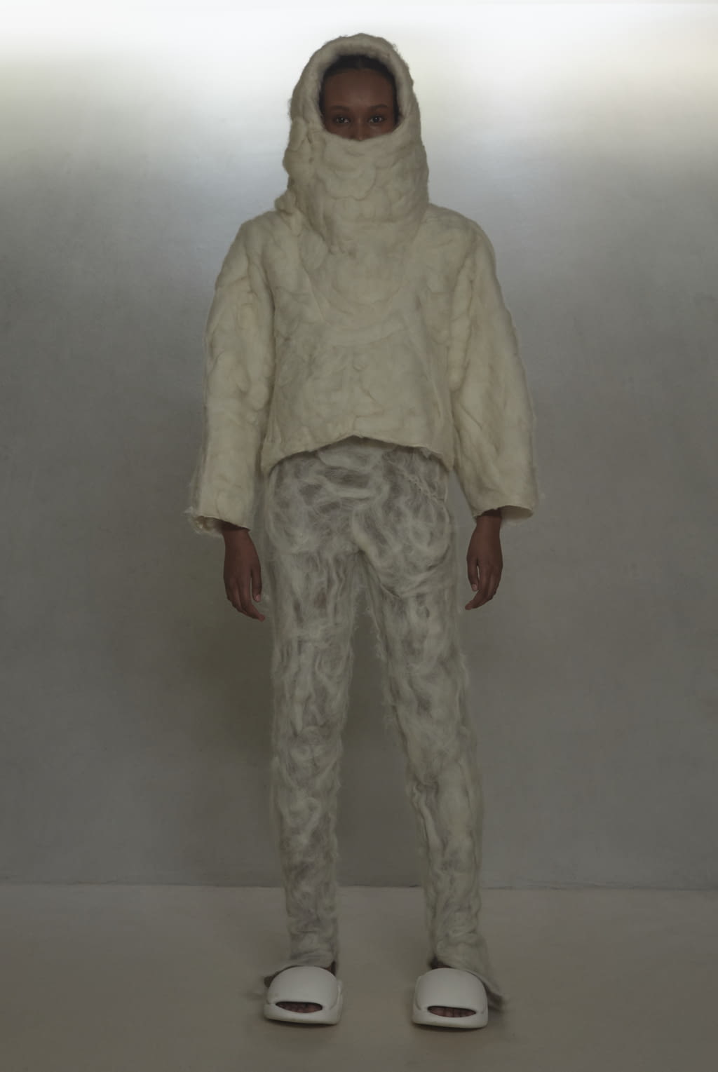 Fashion Week Paris Fall/Winter 2020 look 18 from the Yeezy collection womenswear