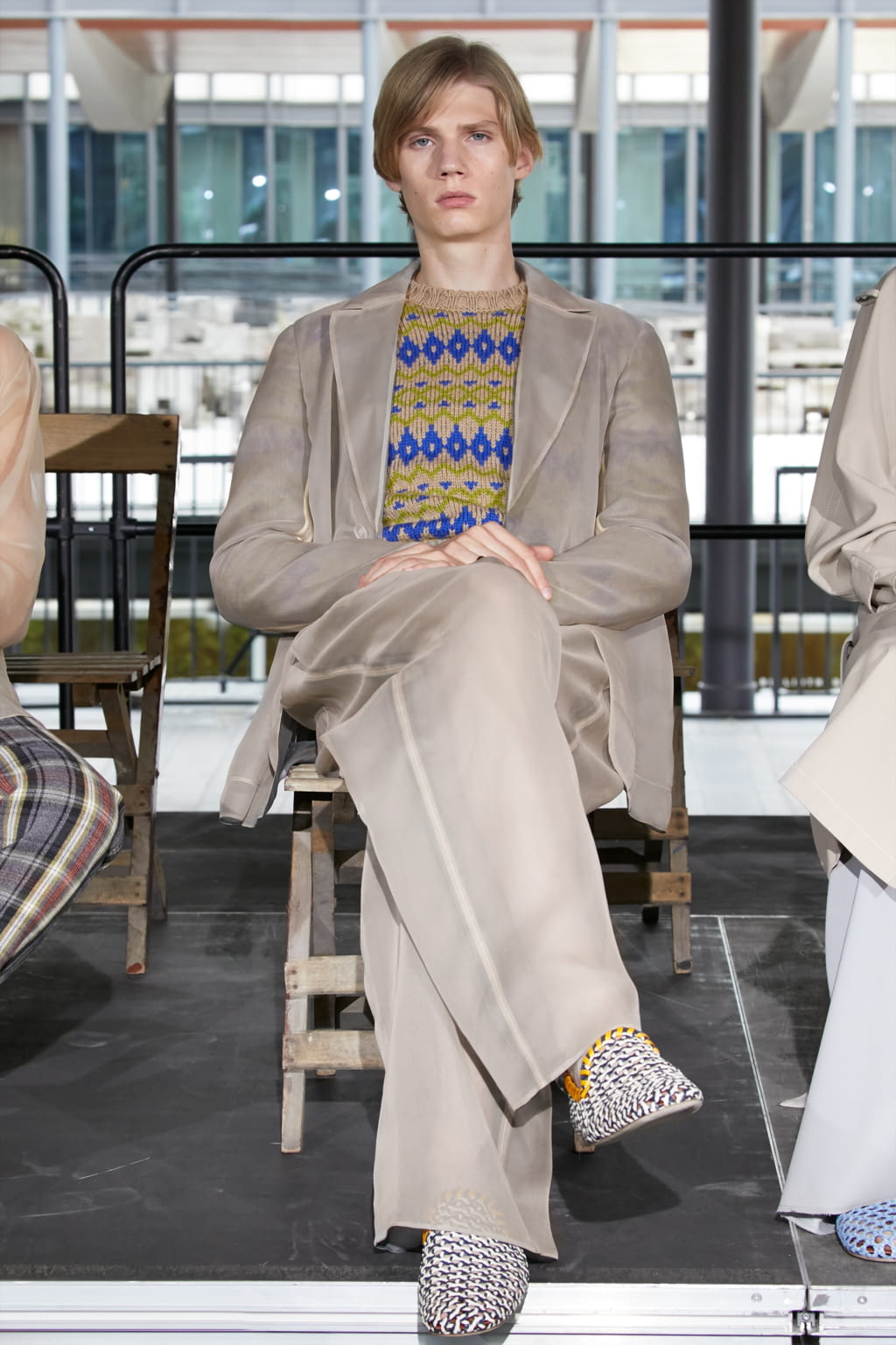 Fashion Week Paris Spring/Summer 2018 look 18 from the Acne Studios collection menswear