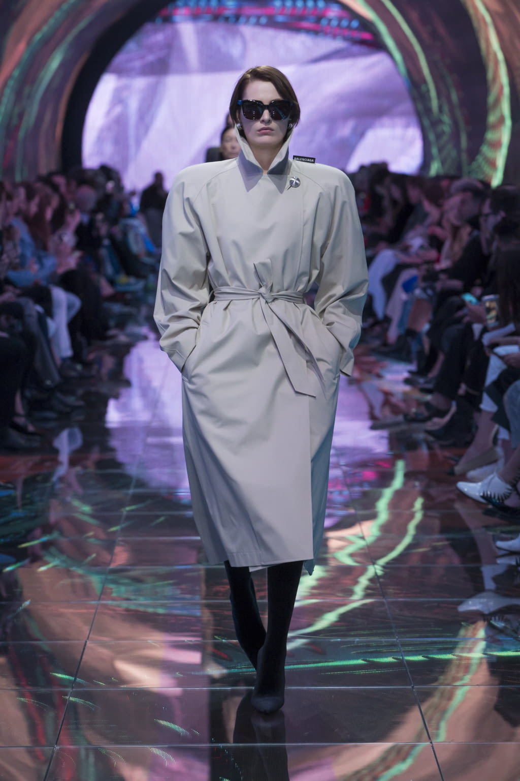 Fashion Week Paris Spring/Summer 2019 look 18 de la collection Balenciaga womenswear