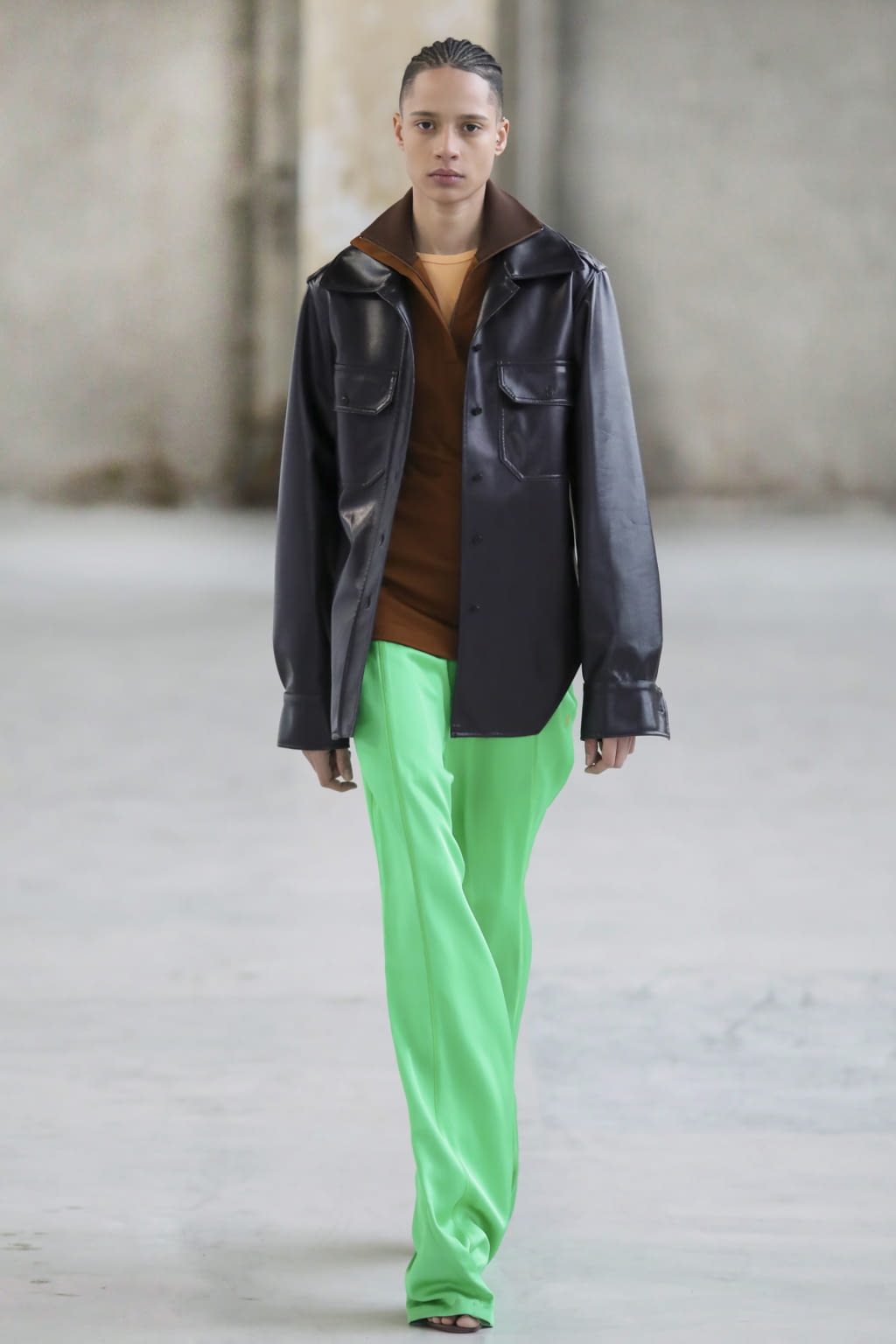 Fashion Week Paris Fall/Winter 2021 look 18 from the Atlein collection 女装