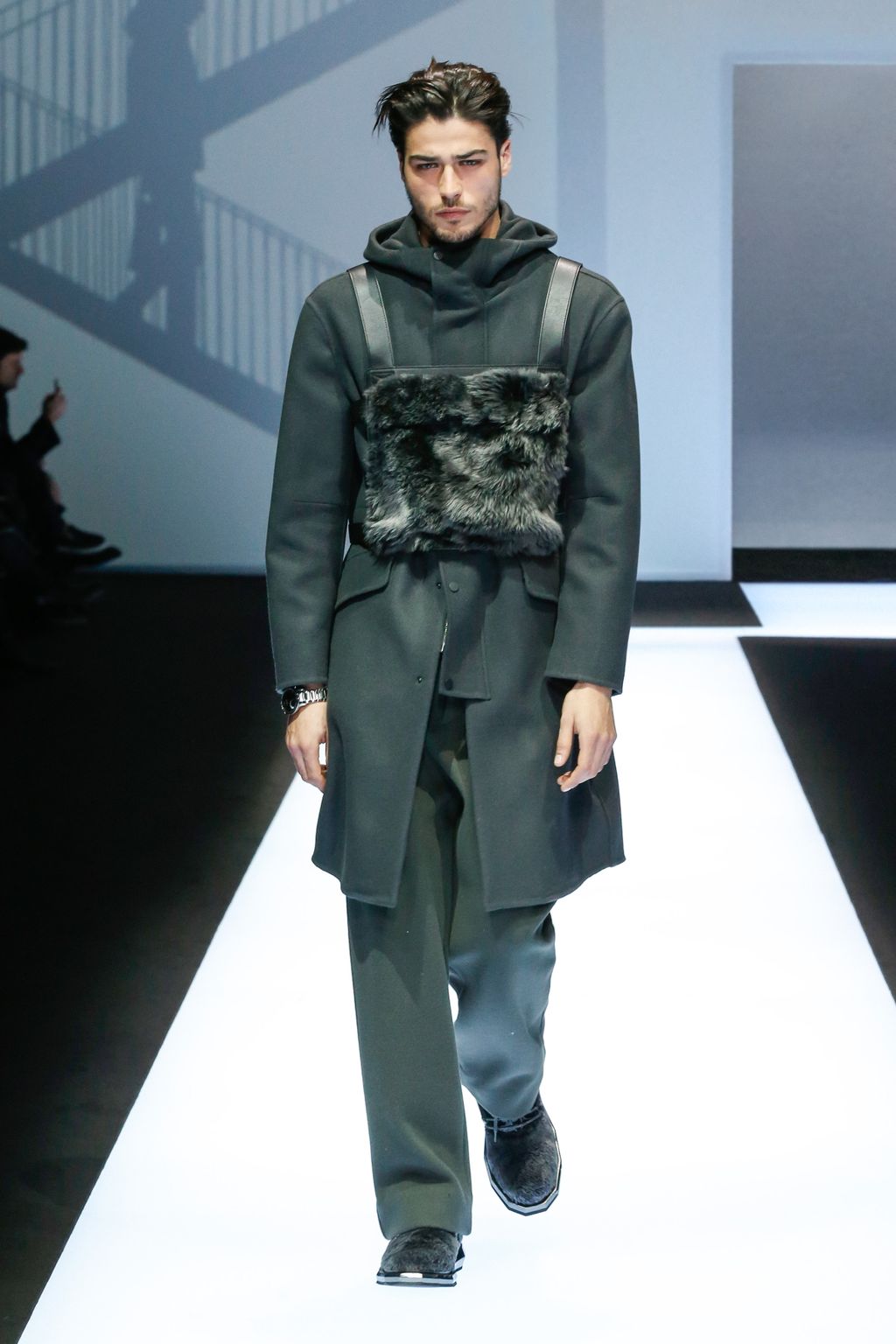 Fashion Week Milan Fall/Winter 2017 look 18 from the Emporio Armani collection menswear