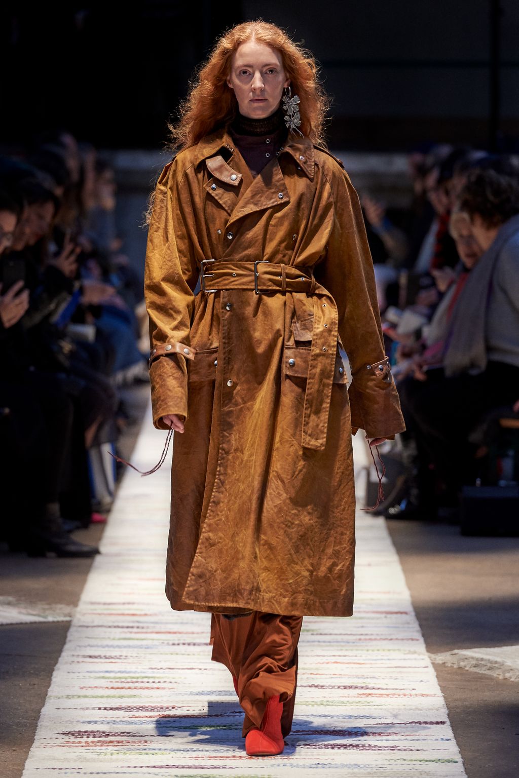 Fashion Week Paris Fall/Winter 2018 look 18 from the Acne Studios collection 女装